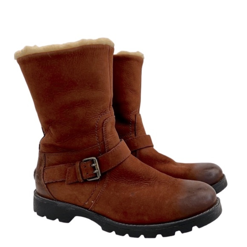 UGG Women’s Chantay Side Zip Boots